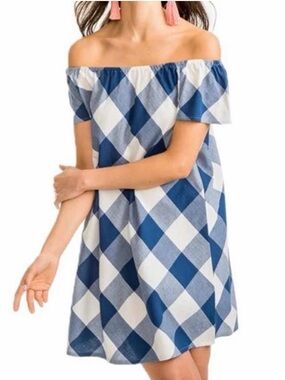 Southern Tide Navy and White Patterned Top